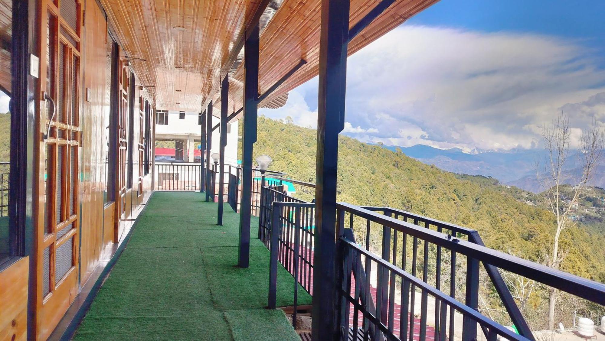 Baikunth Homes Dalhousie Exterior photo