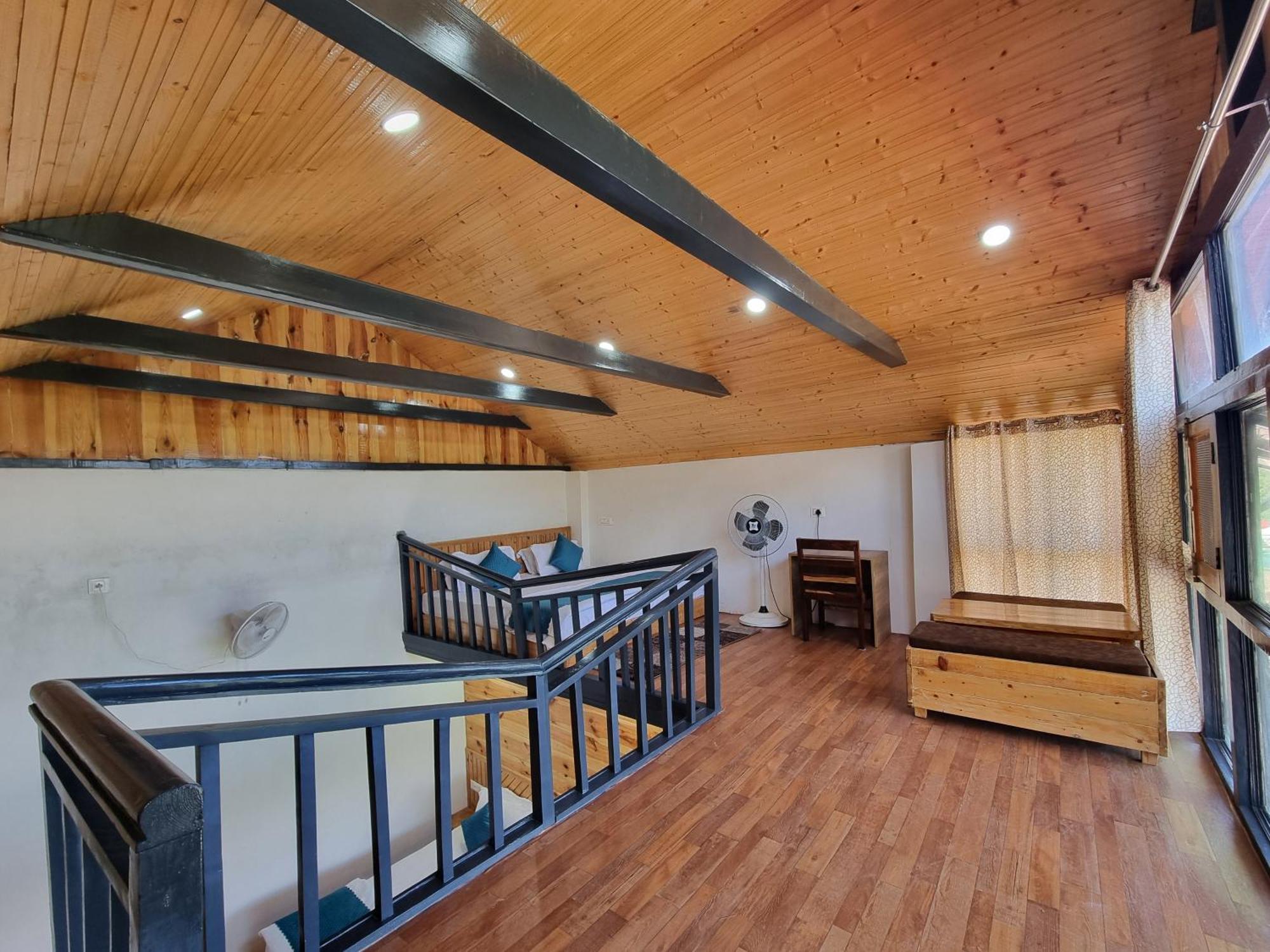 Baikunth Homes Dalhousie Exterior photo
